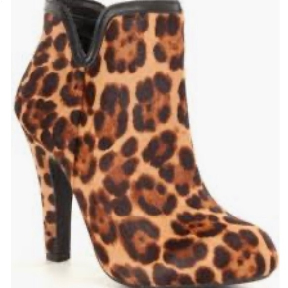 Shoes - Gianni Bini Kaycie Bootie